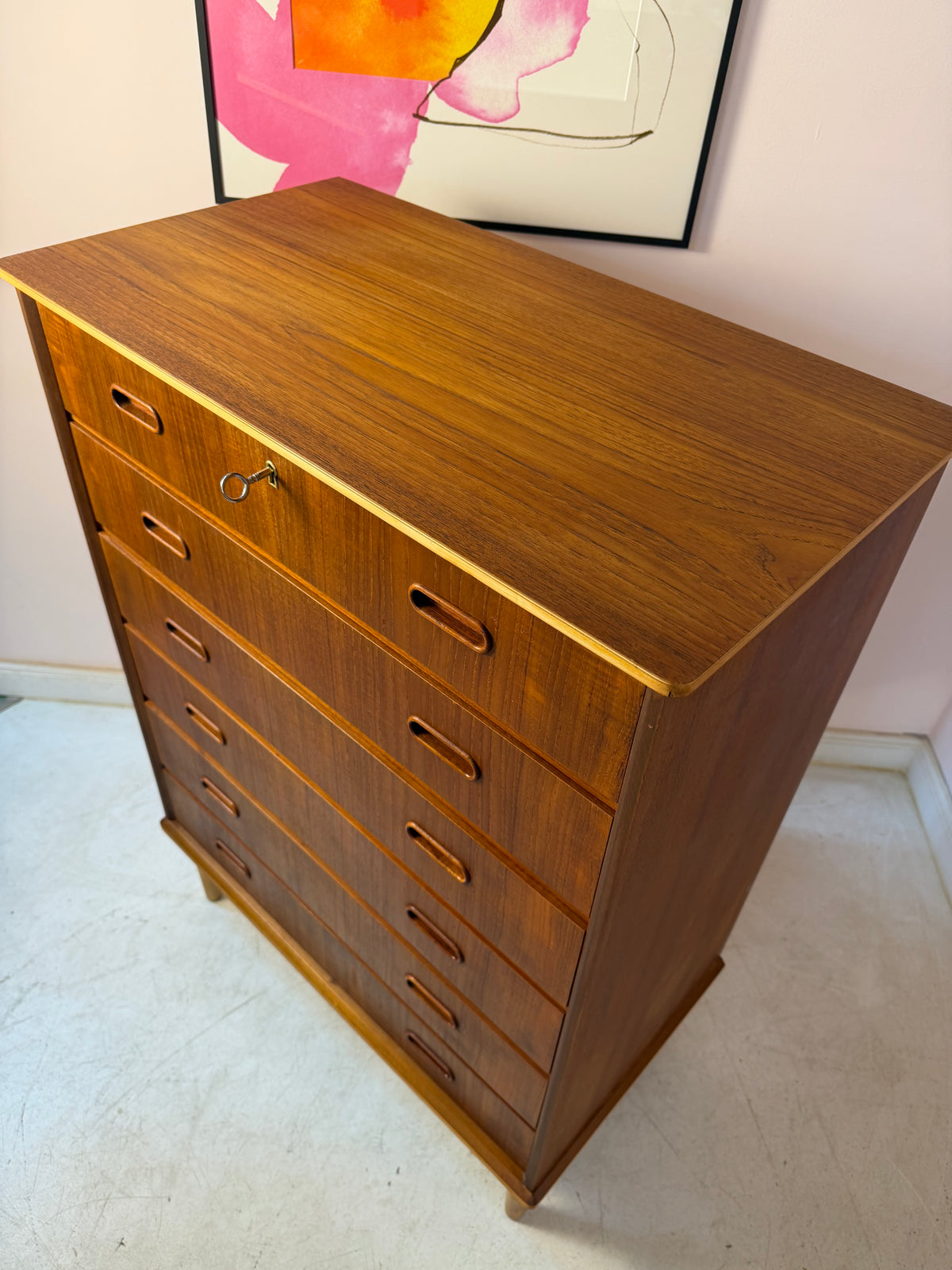 Kommode Teak mit Schloss aus Dänemark