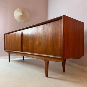 Sideboard Teak von Isabel Bernhard für Pedersen & Sohn aus Dänemark