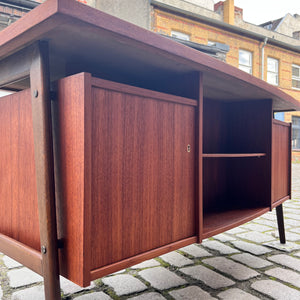 Freistehender Schreibtisch Teak von VKW Möbel