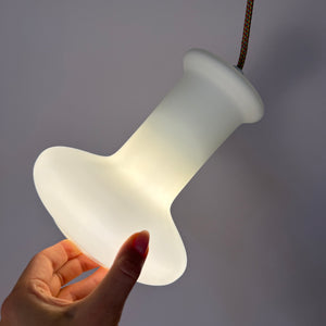 Hängelampe mattweiß Glas aus Dänemark