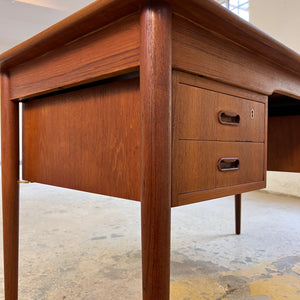 Schreibtisch Teak von „Kvalitet, Form & Funktion“ Dänemark