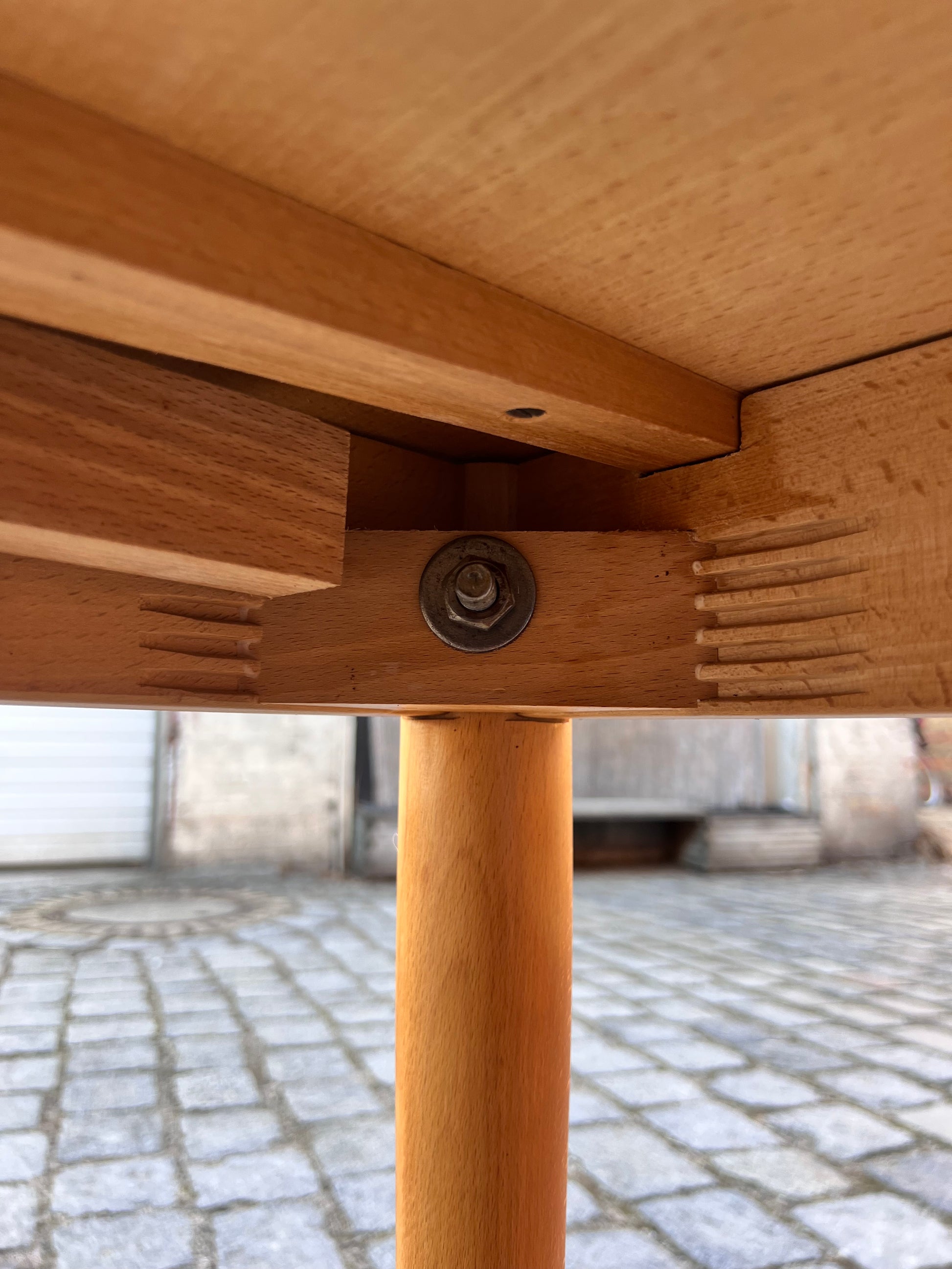 Ausziehbarer Esstisch Buche von Alma Tische