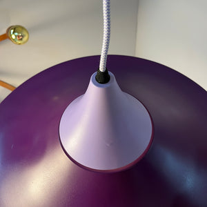Trichterlampe lila flieder neu lackiert aus Dänemark