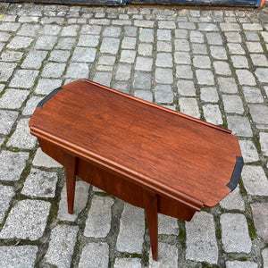 Beistelltisch / Nähkasten Teak aus Dänemark