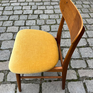 Polsterstuhl gelb Samt Teak