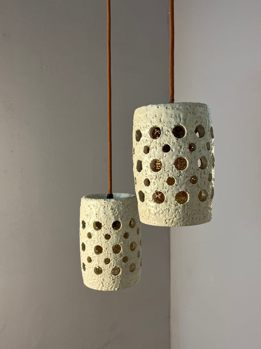 Hängelampe beige Keramik mit Glaseinsatz
