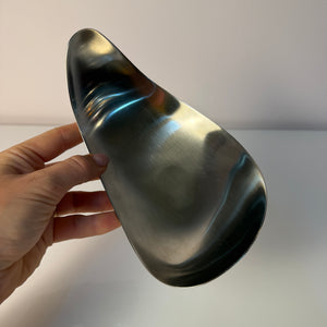 Servierschalen Leaf medium von Helle Damkjær für Georg Jensen