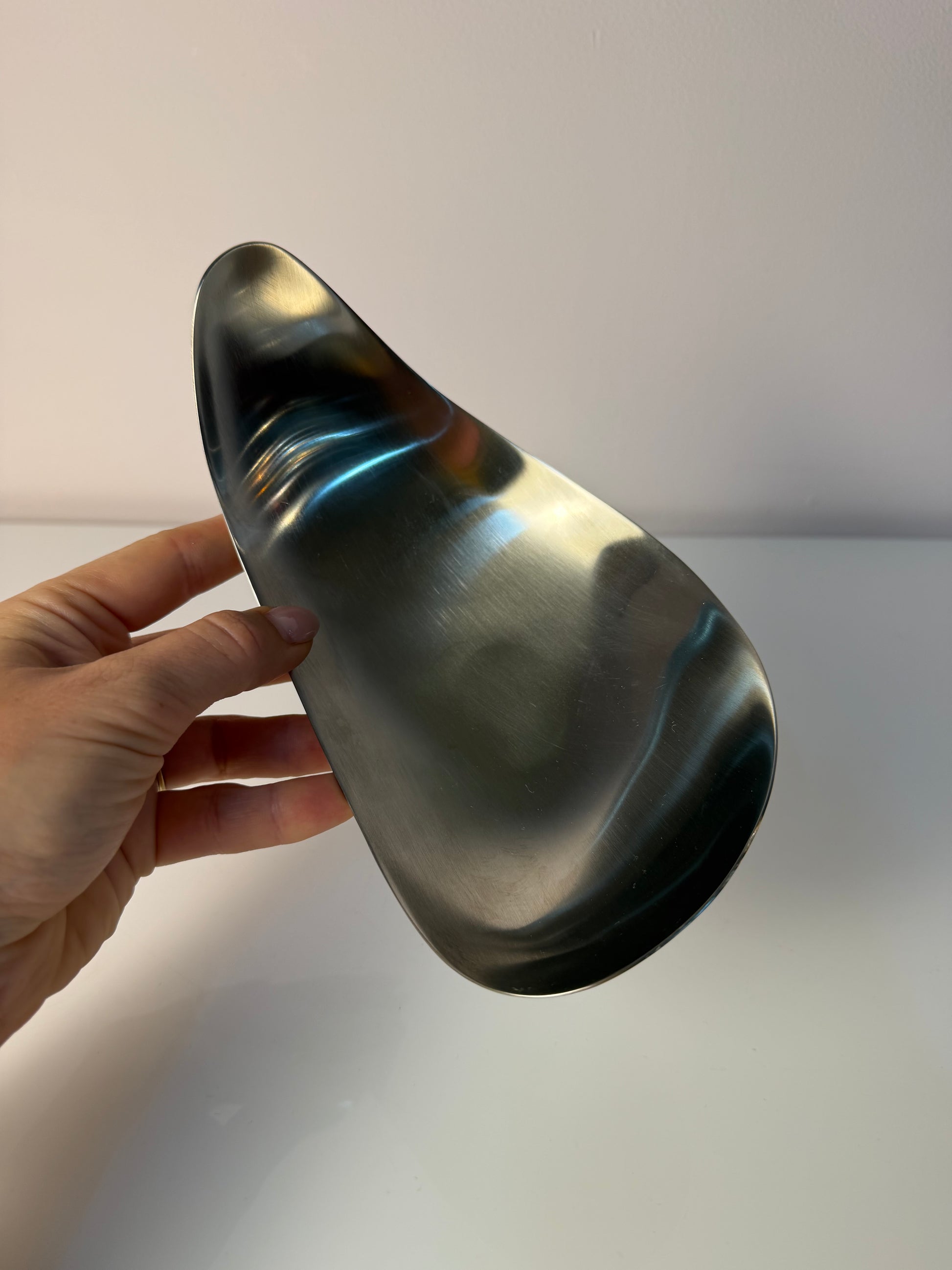 Servierschalen Leaf medium von Helle Damkjær für Georg Jensen