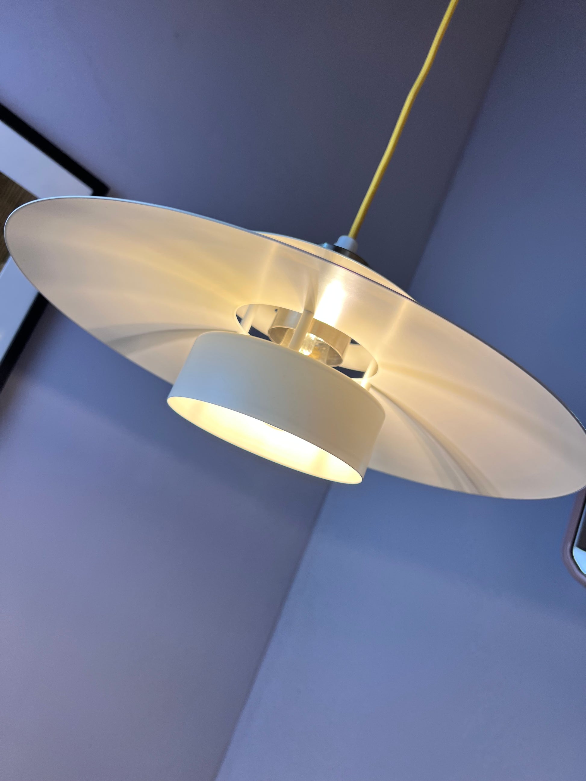 Lamellenlampe weiß aus Dänemark