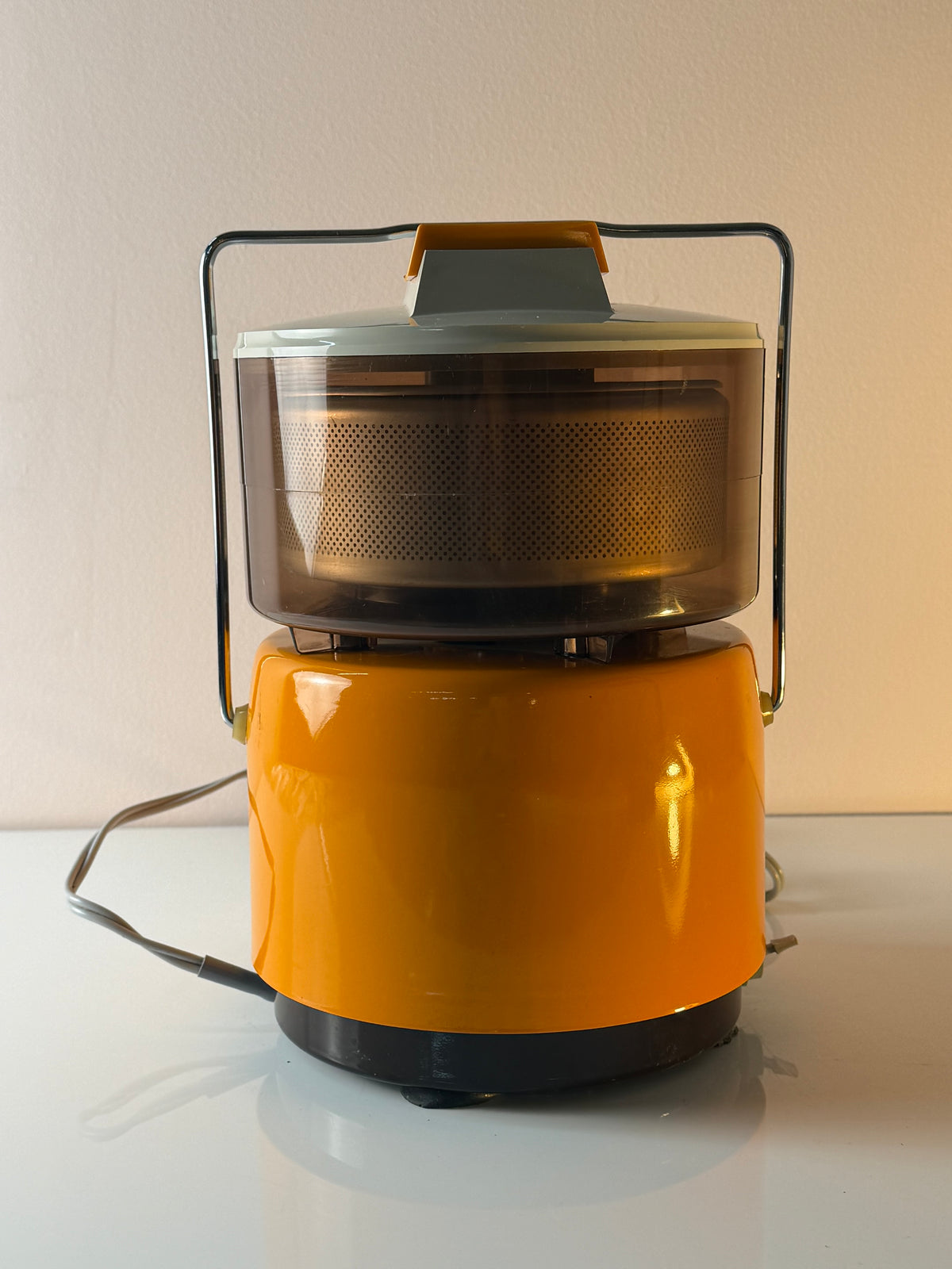 Entsafter Centrifugeuse Modell CF 1 AV von Moulinex