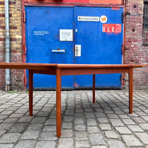 Ausziebarer Esstisch Teak von Henning Kjearnulf