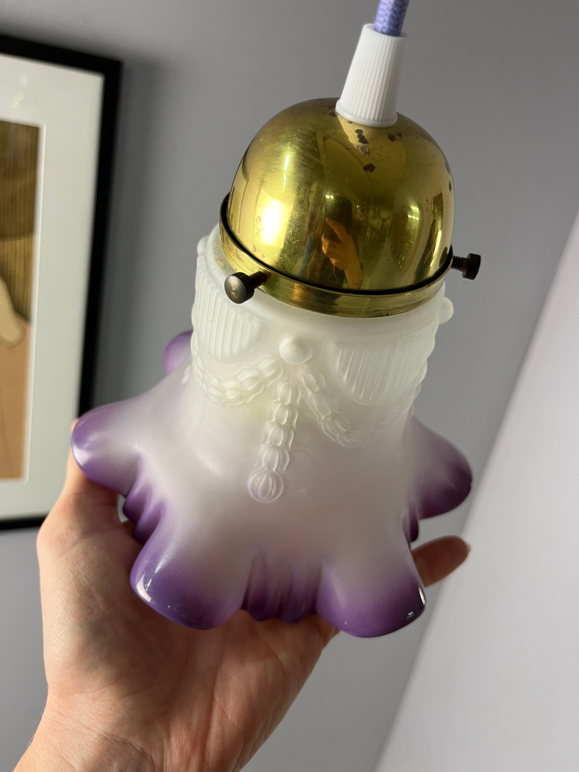 Hängelampe Blume lila Glas Messing