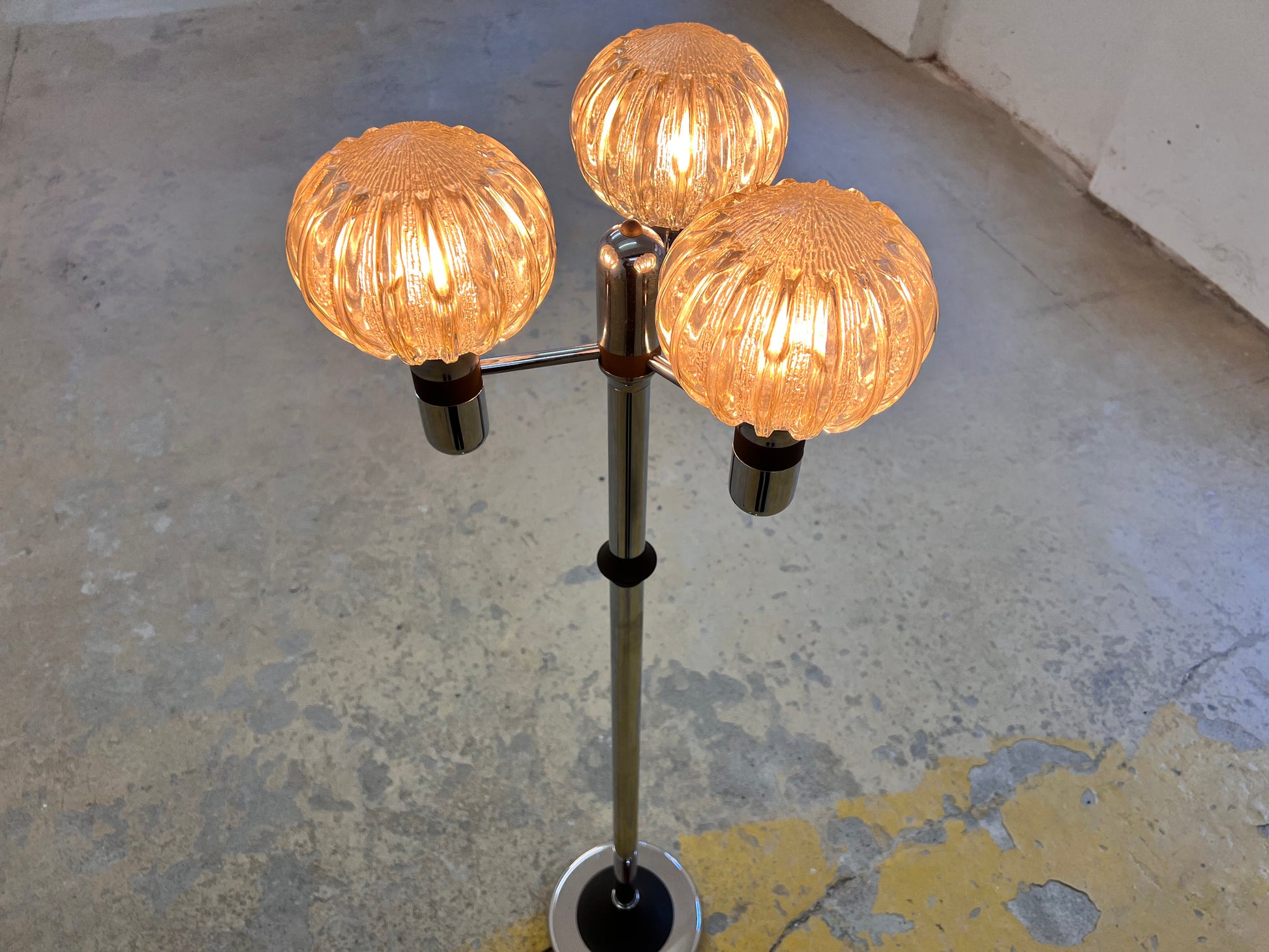 Stehlampe Chrom 70er