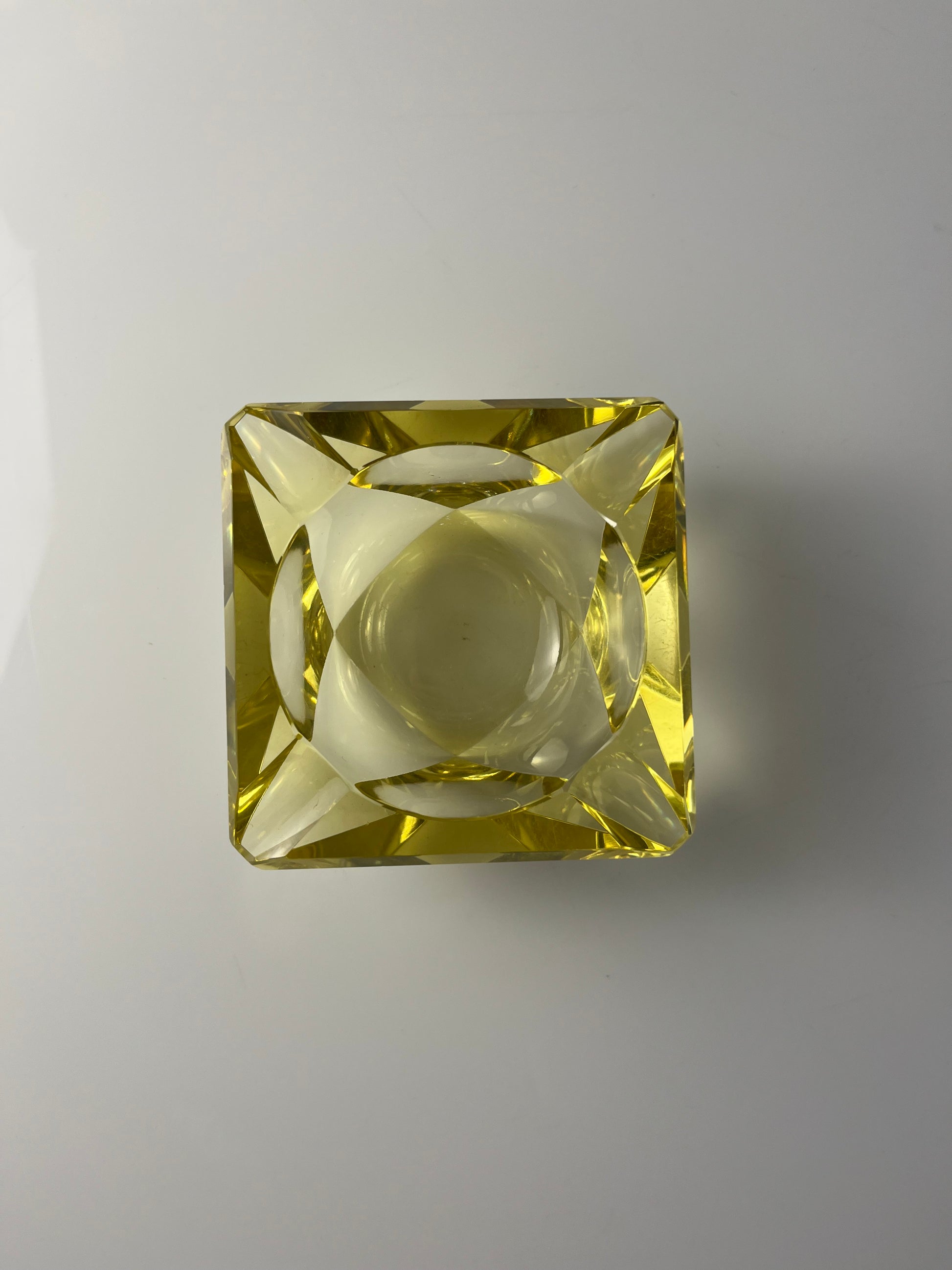 Aschenbecher gelb Kristallglas