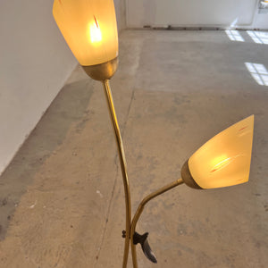 Stehlampe mit zwei Schwanenhalsarmen Messing