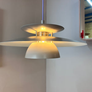 Lamellenlampe hellgrau aus Dänemark