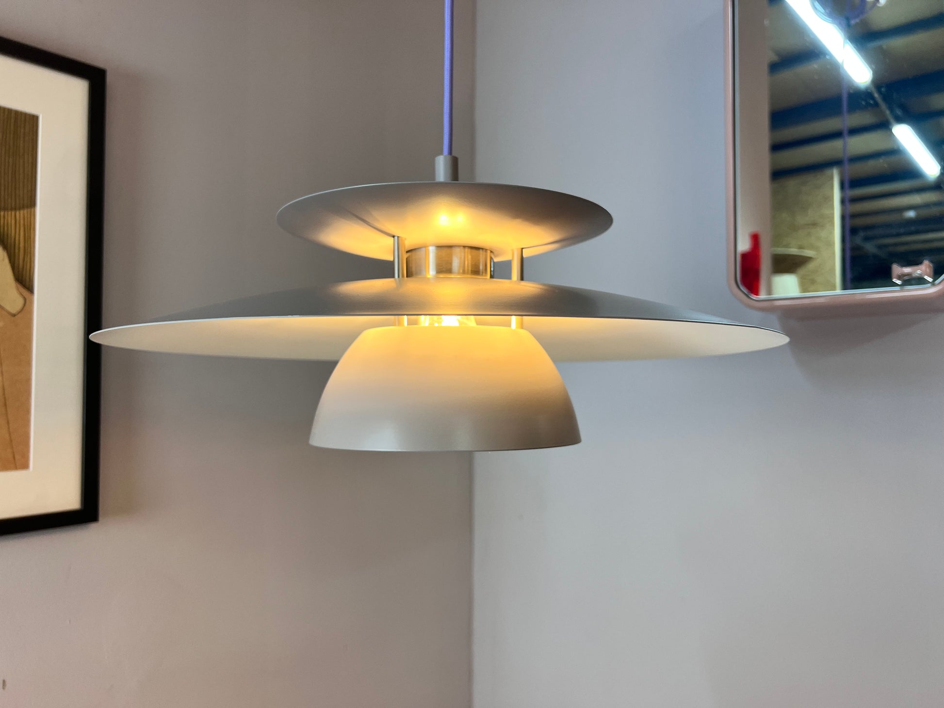 Lamellenlampe hellgrau aus Dänemark