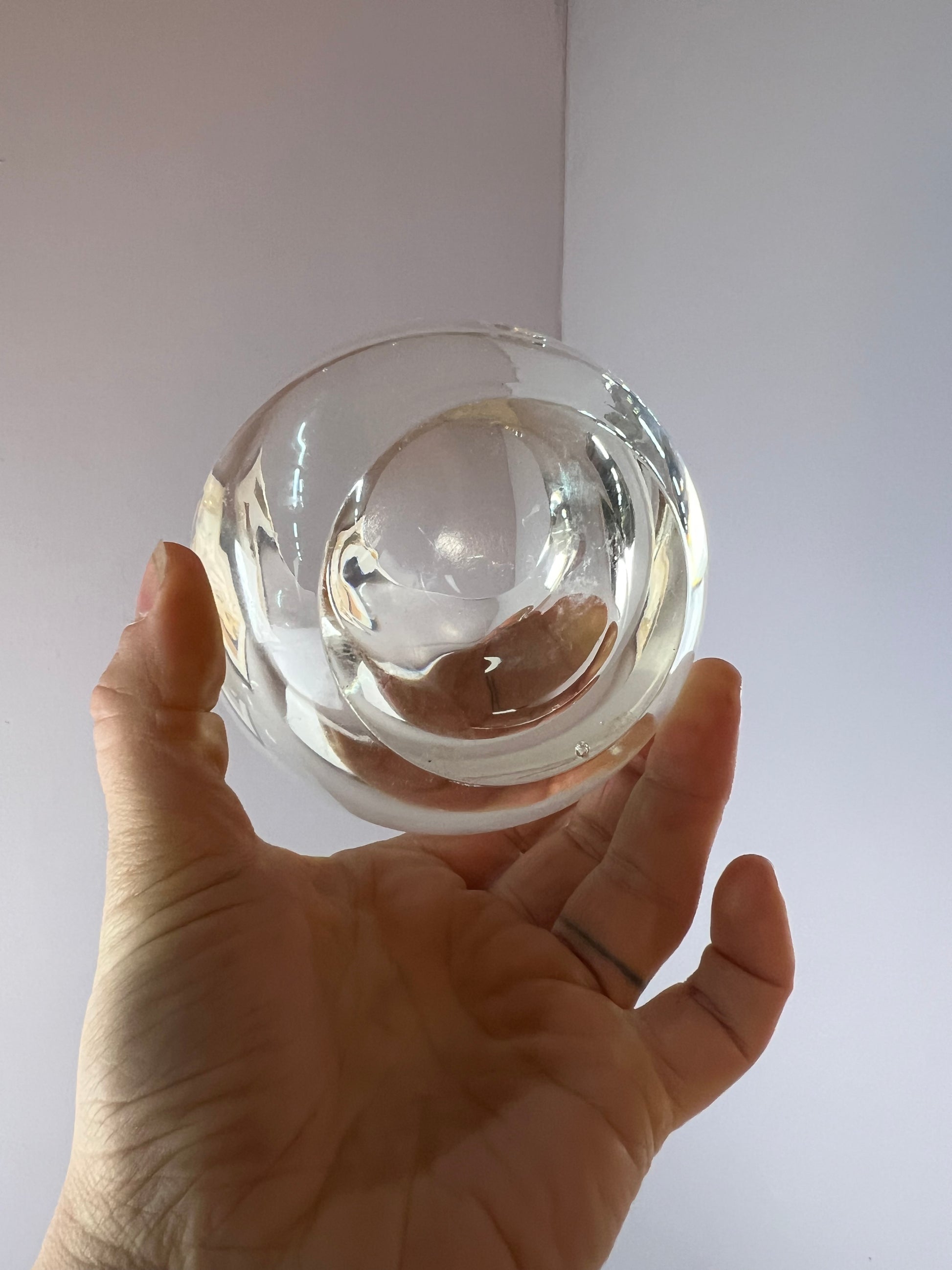 Kugelascher transparent Pressglas