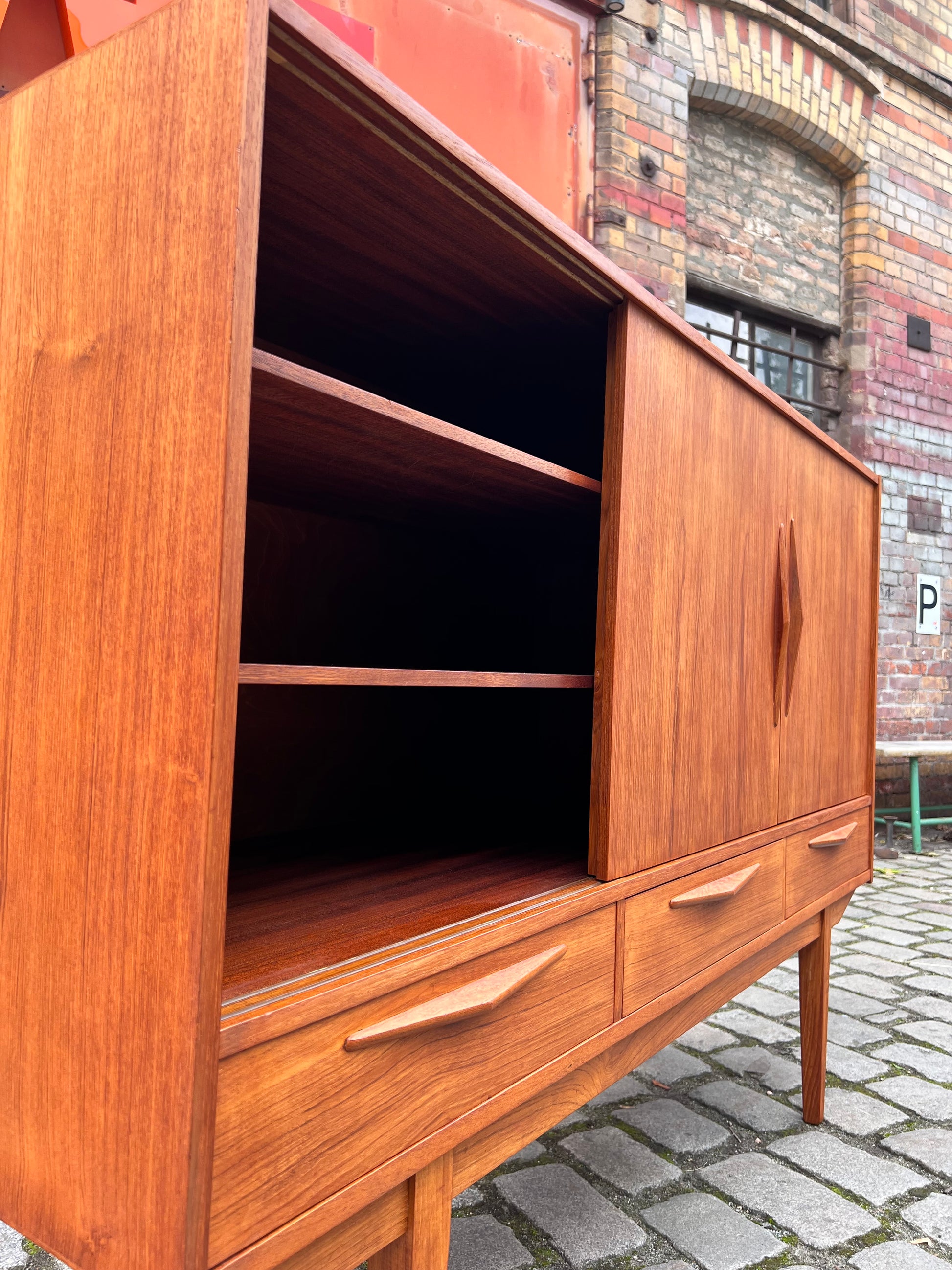 Highboard Teak aus Dänemark