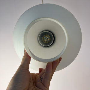 Hängelampe Opalglas Messing aus Dänemark