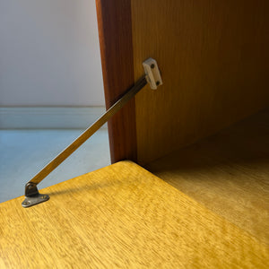 Kleines Lowboard Teak mit neuen Füßen von Riestenpatt