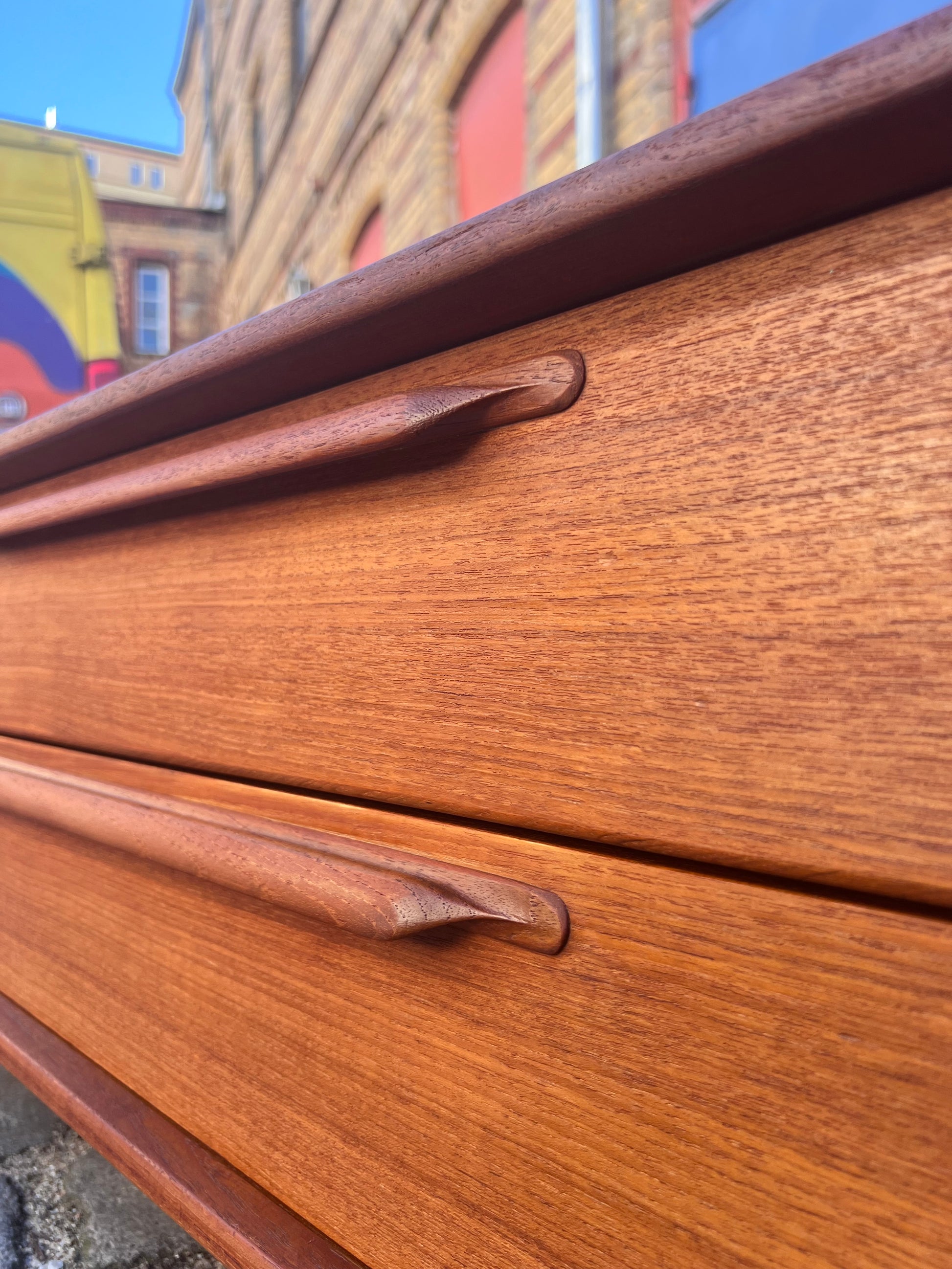 Lowboard Teak auf Hairpinlegs von rt Möbel