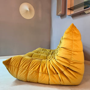 Dreisitzer Sofa 