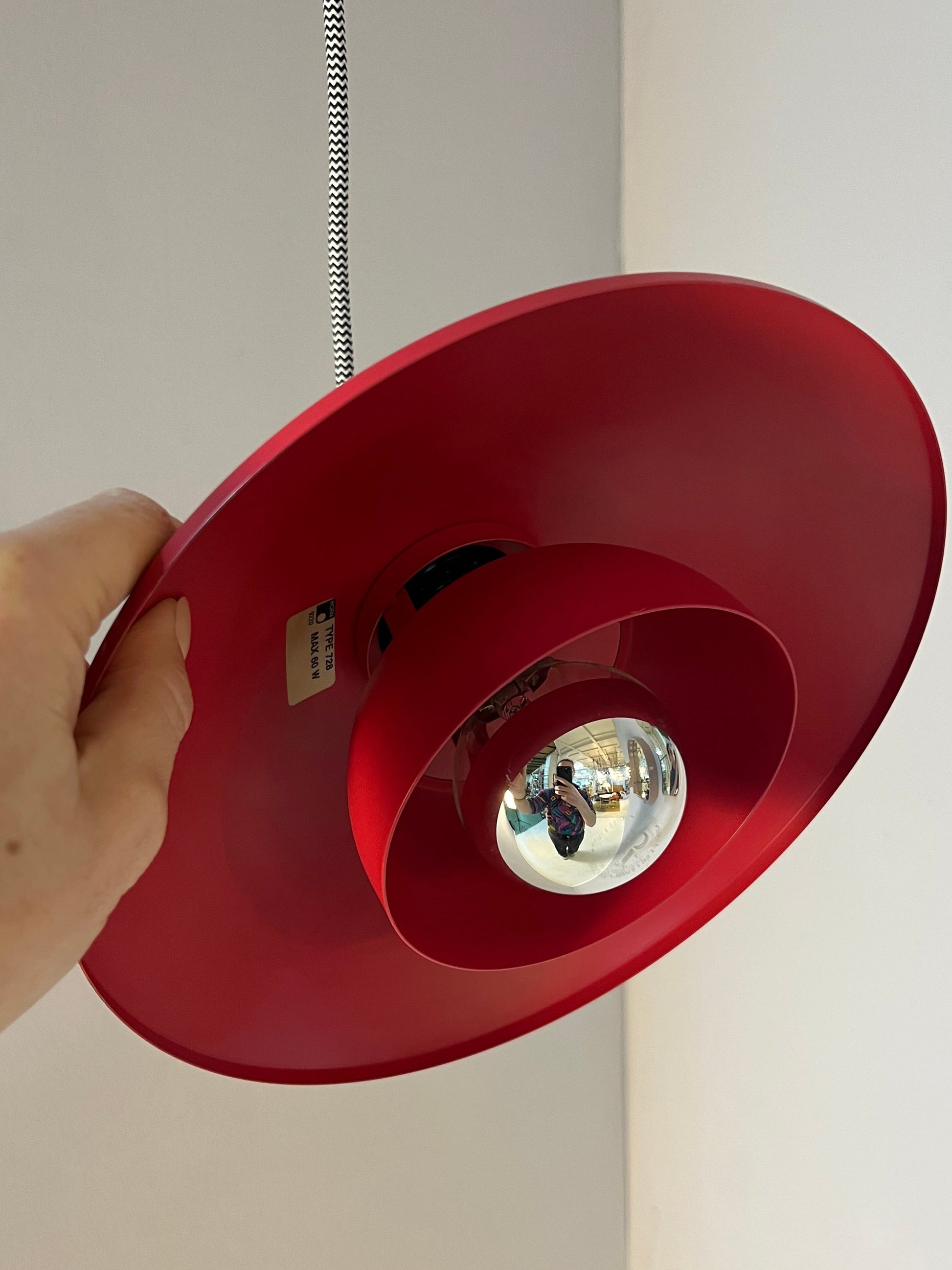 Hängelampe Typ 728 rot von Horn