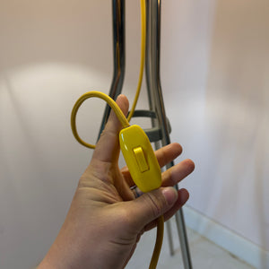 Stehlampe mit Bast-Strukturgeflecht & Chromgestell