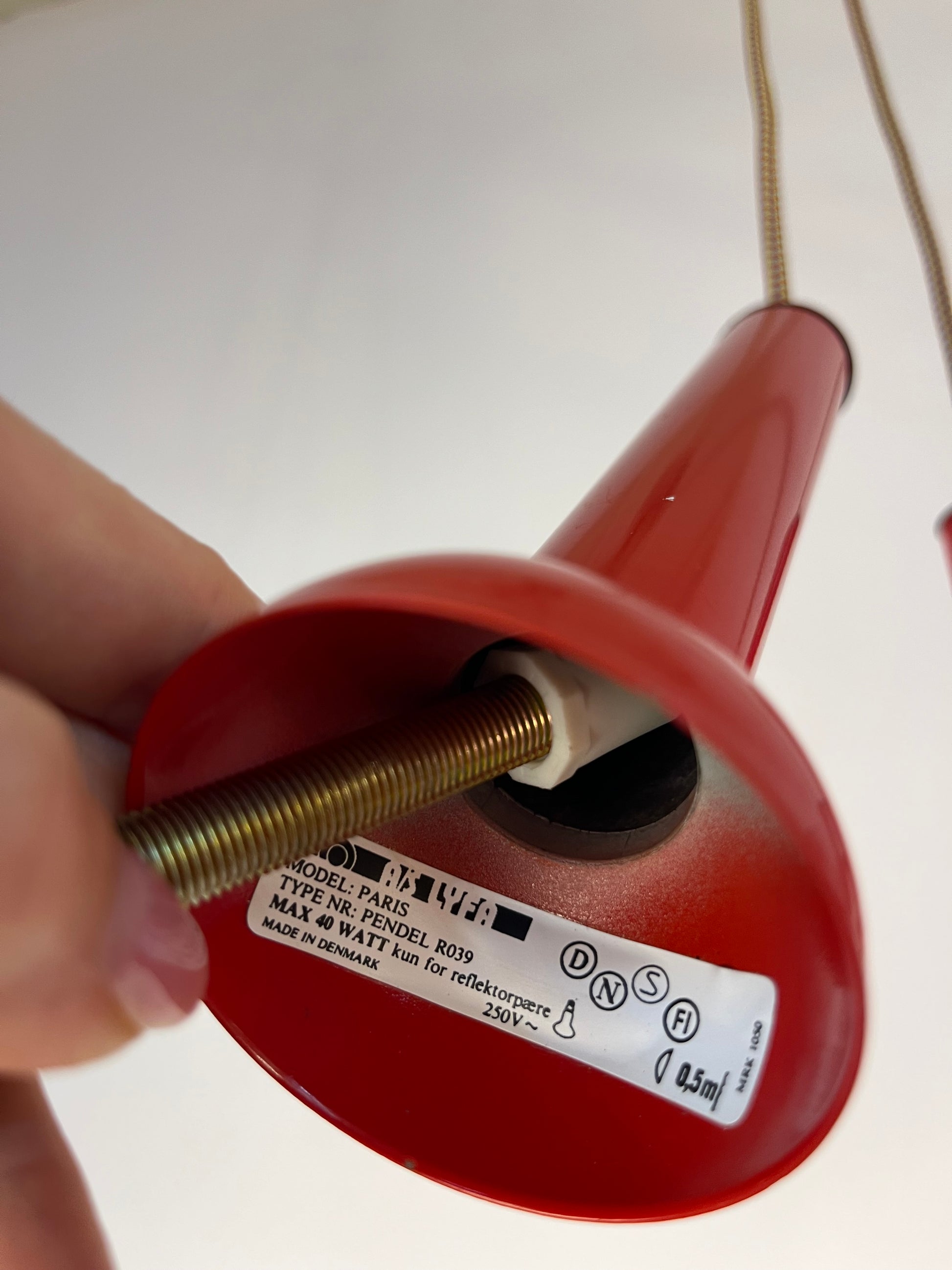 Hängelampe Paris rot von Lyfa