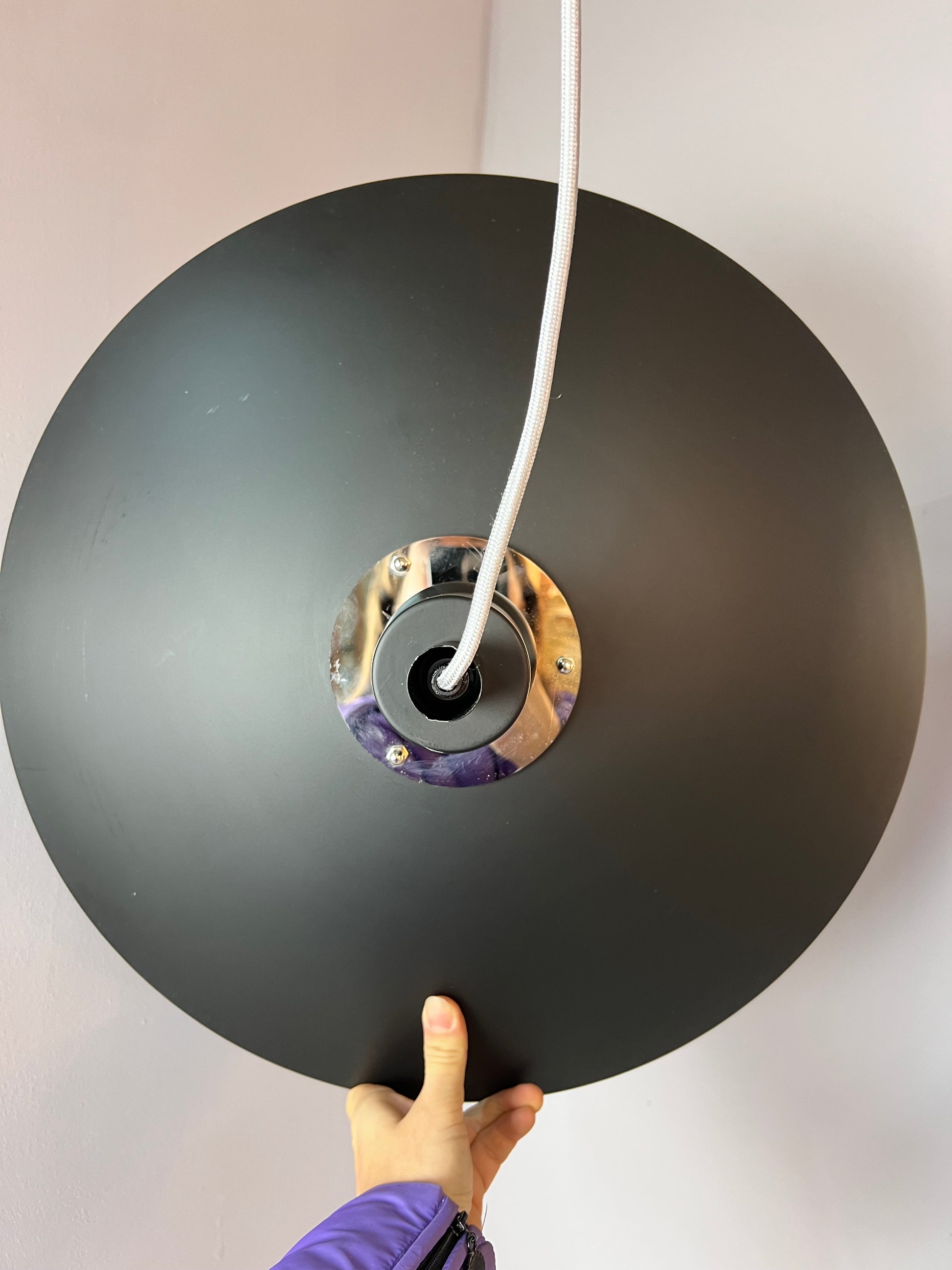 Lamellenlampe schwarz weiß aus Dänemark