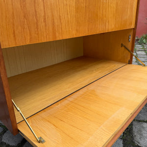 Schrank mit Klappfächern & Vitrine von VEB Möbelindustrie Halle