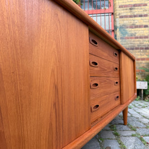 Sideboard Teak von H.P. Hansen