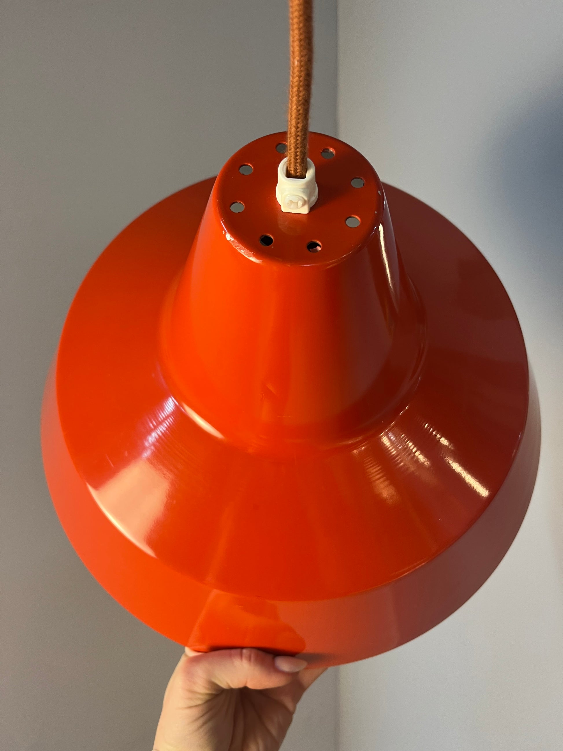 Industrielampe orangerot Metall