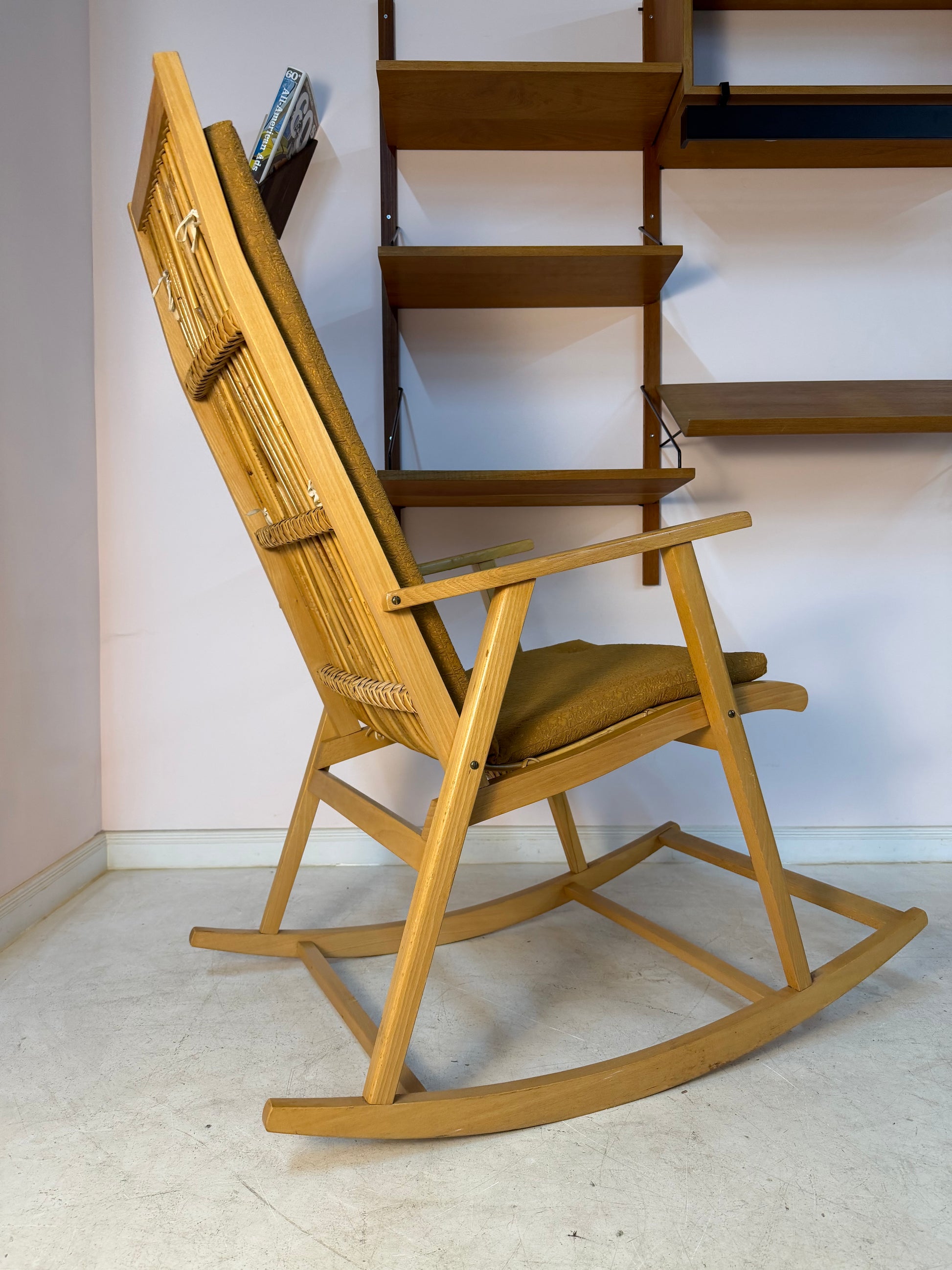 Schaukelstuhl mit original Polster von Selman Selmanagić für Hellerau