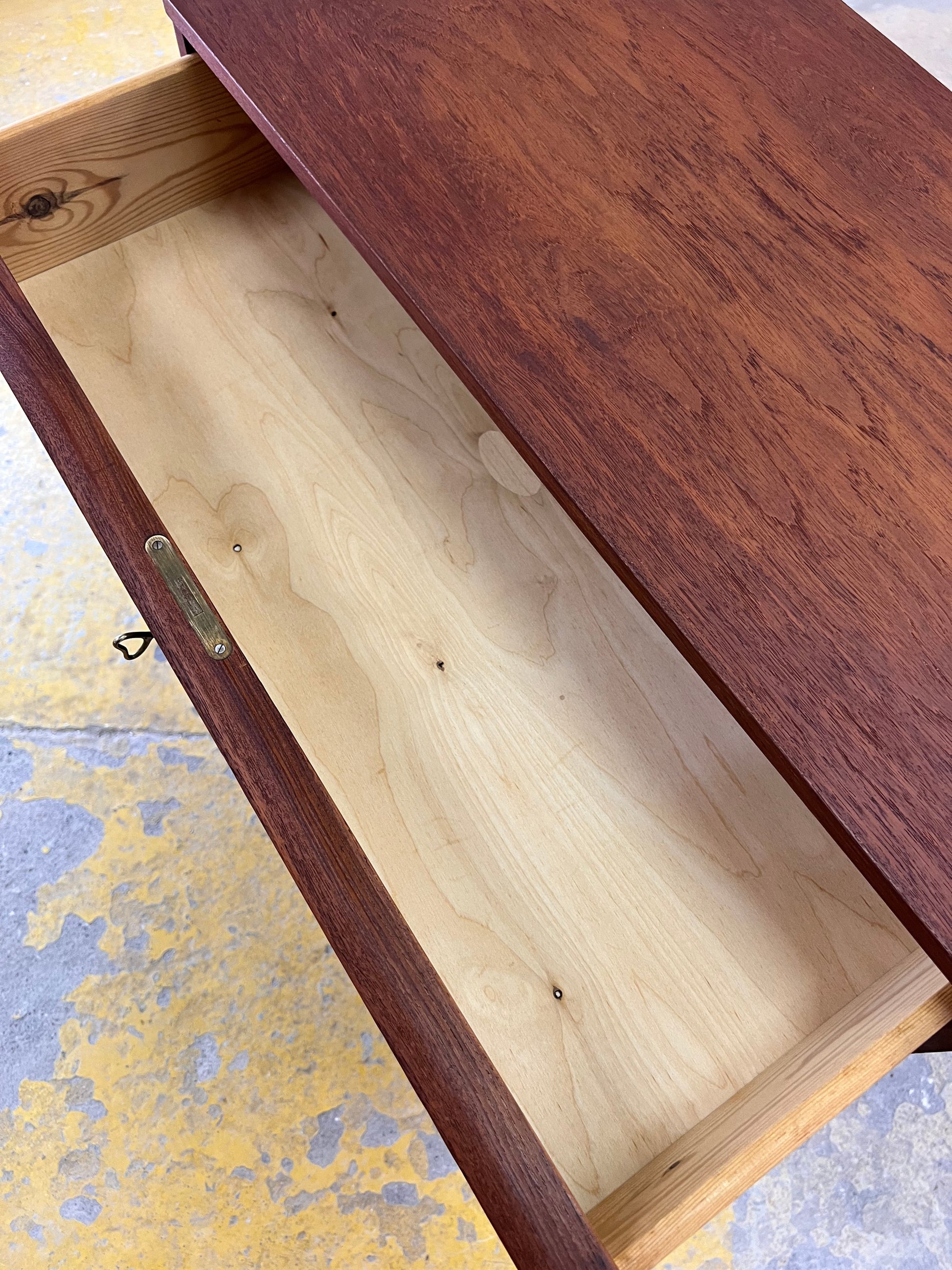 Kommode Teak mit Schloss aus Dänemark