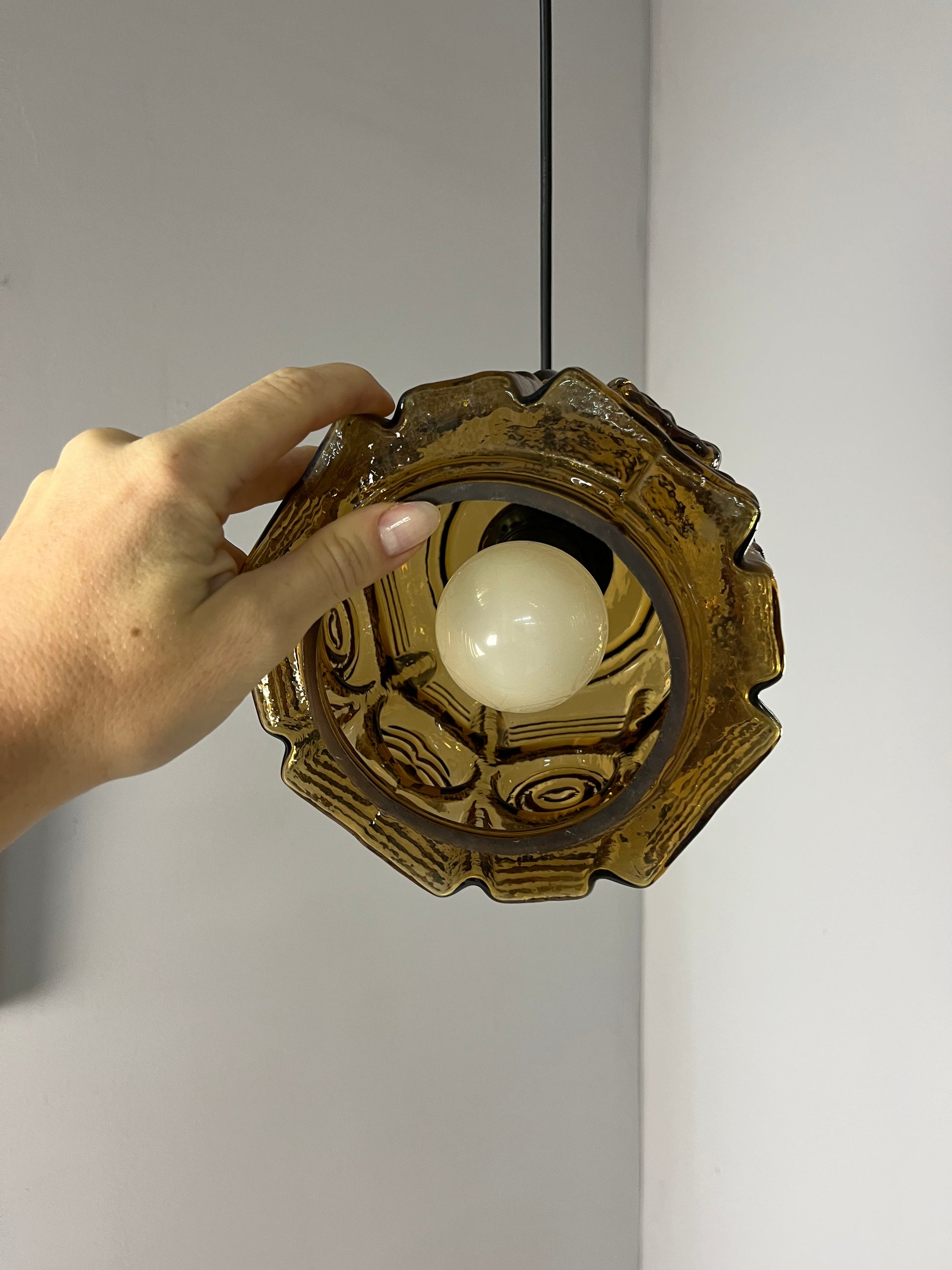 Hängelampe braun Glas Messing von Vitrika