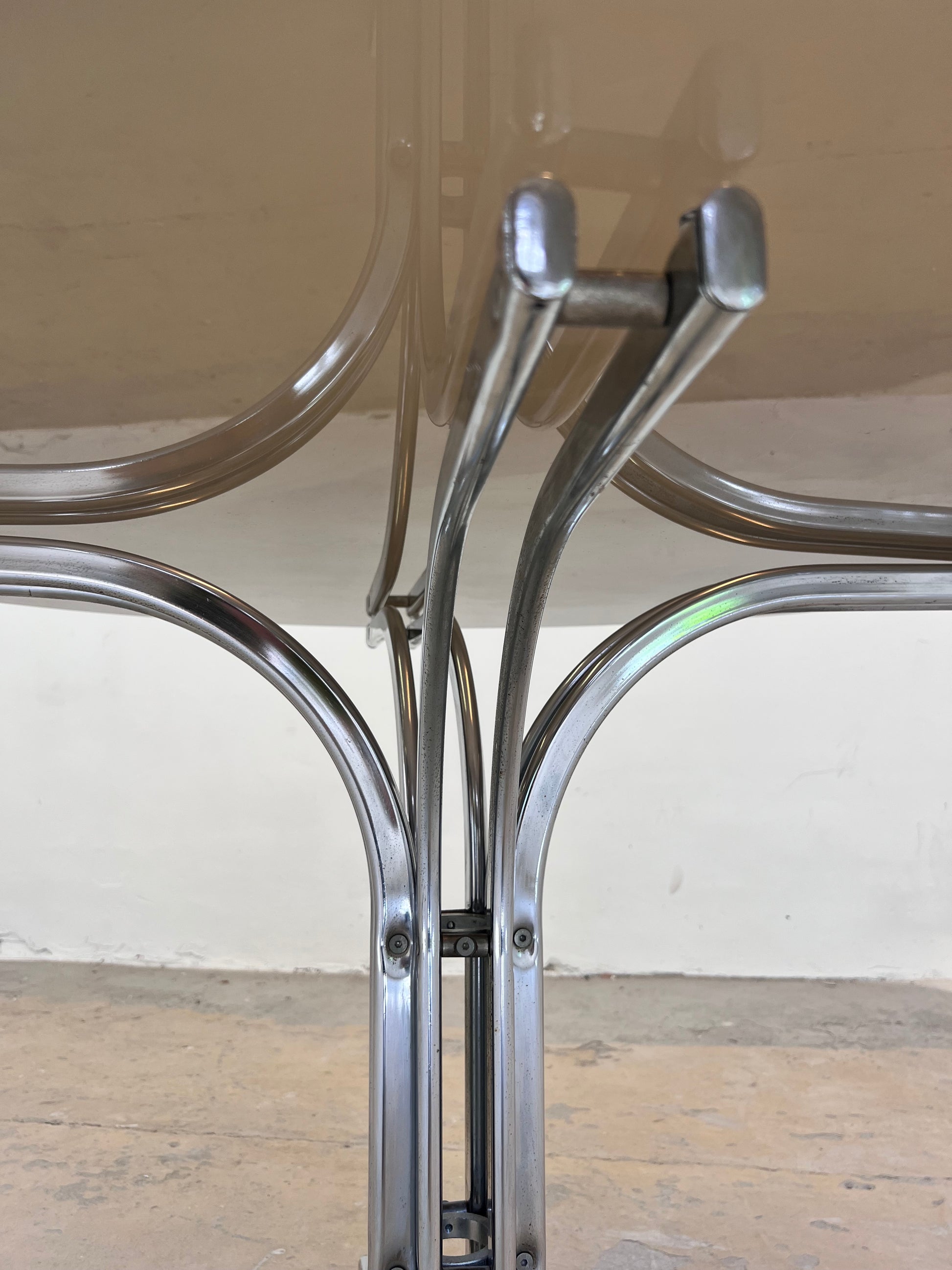 Runder Esstisch Rauchglas & Chrom