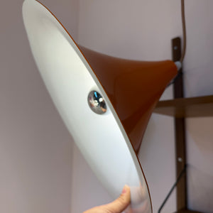 Trompetenlampe orange aus Dänemark
