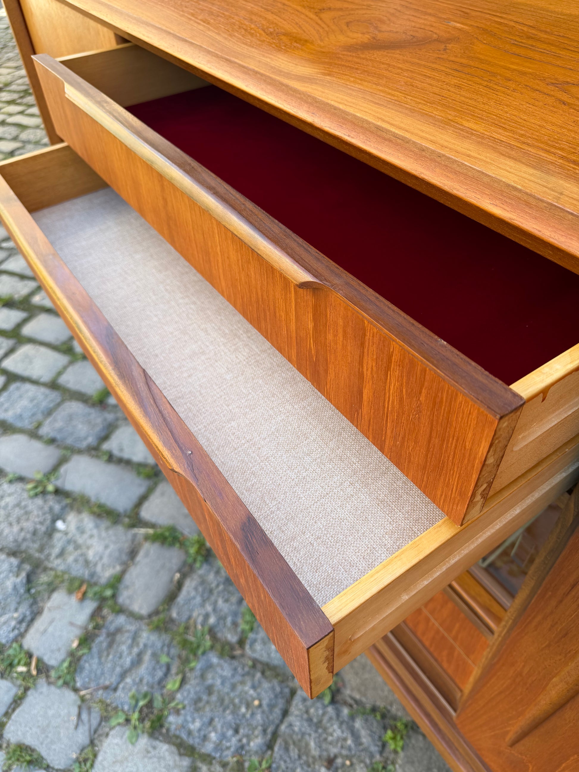 Highboard Teak mit Vitrine & Minibar aus Dänemark