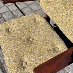 Armlehnstuhl hellgrün Teak neu gepolstert