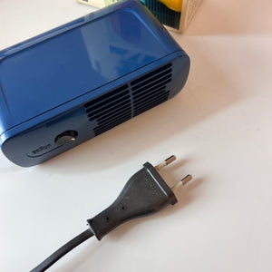Reisefön HLD 4 blau von Dieter Rams für BRAUN