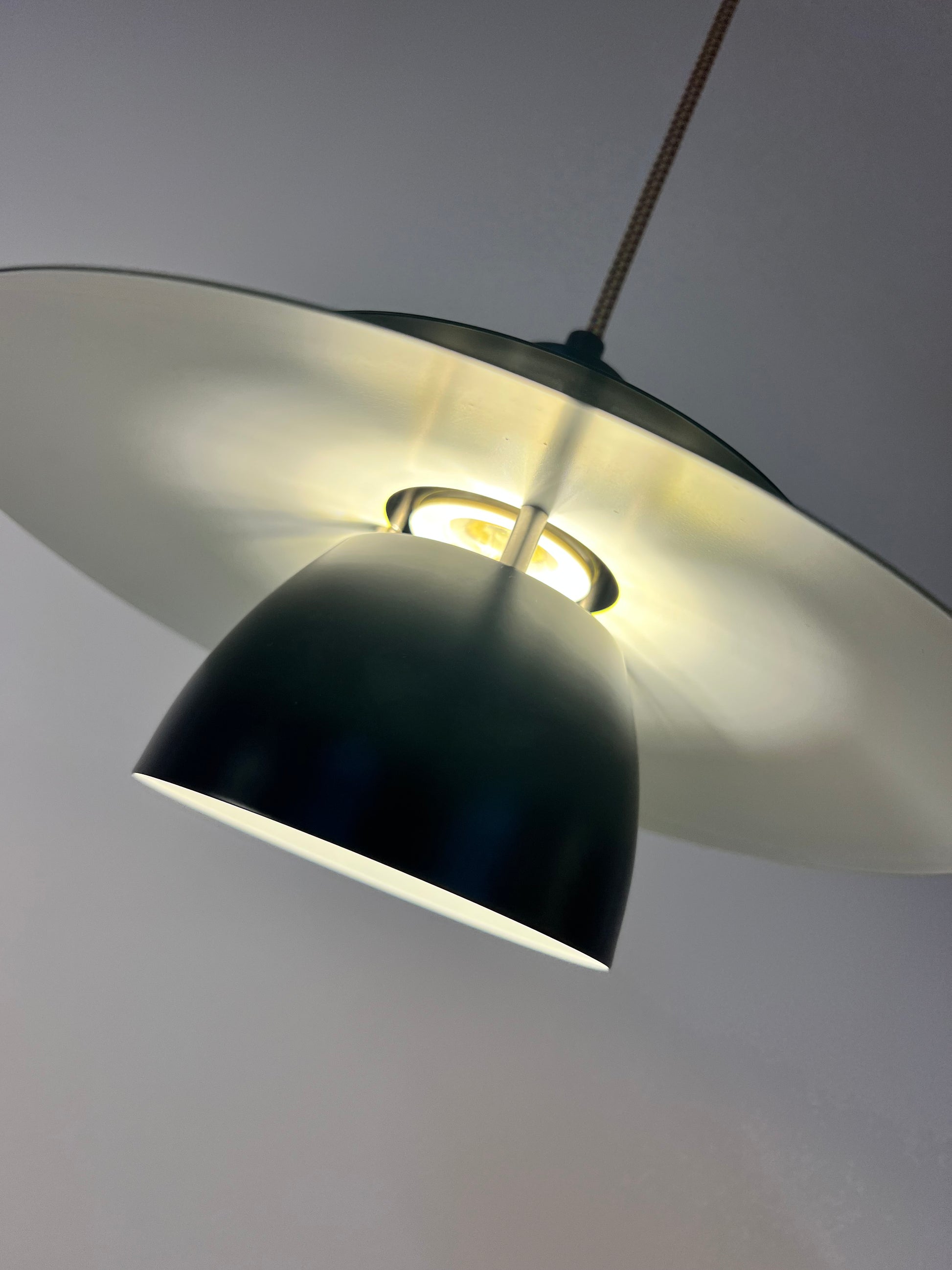 Lamellenlampe teils neu lackiert grün schwarz aus Dänemark