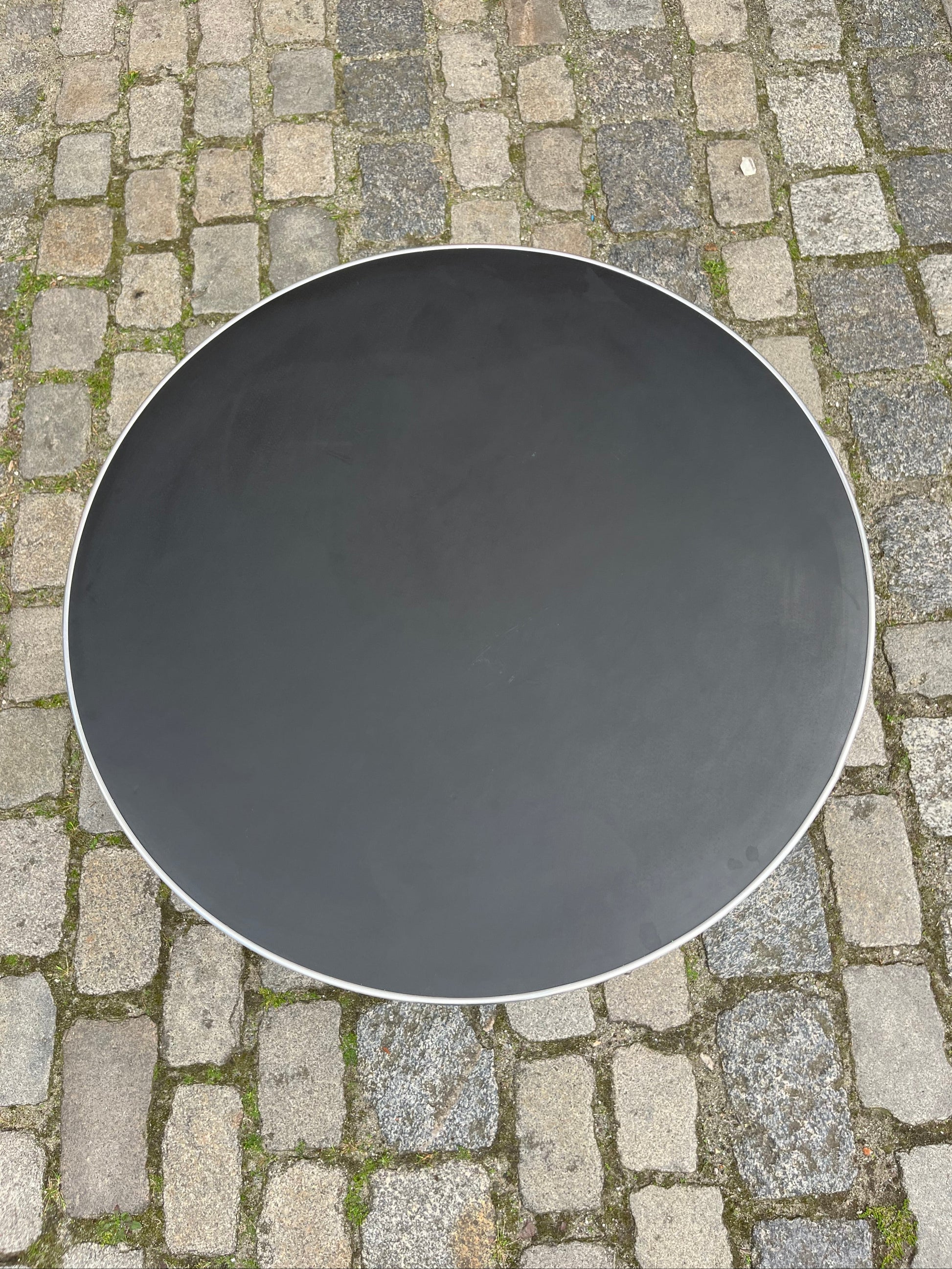 Couchtisch schwarz Linoleum Chrom von Mauser