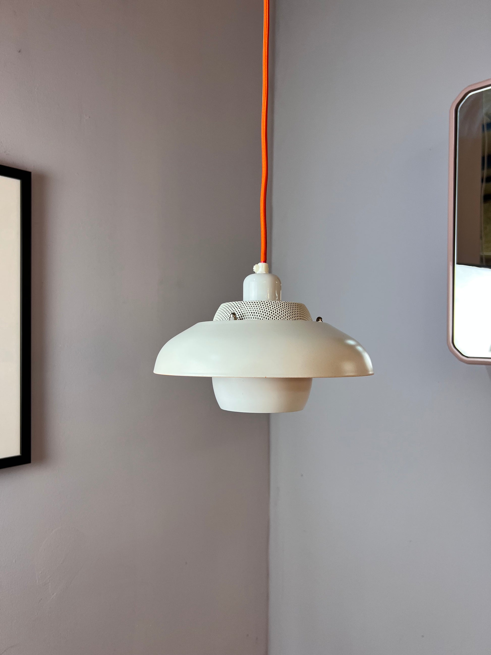 Lamellenlampe neu lackiert weiß orange