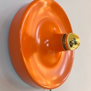 Wandlampe Diskus orange 25 cm von Charlotte Perriand für Honsel