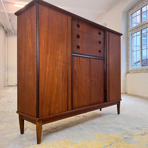 Highboard / Flurschrank Teak aus Dänemark