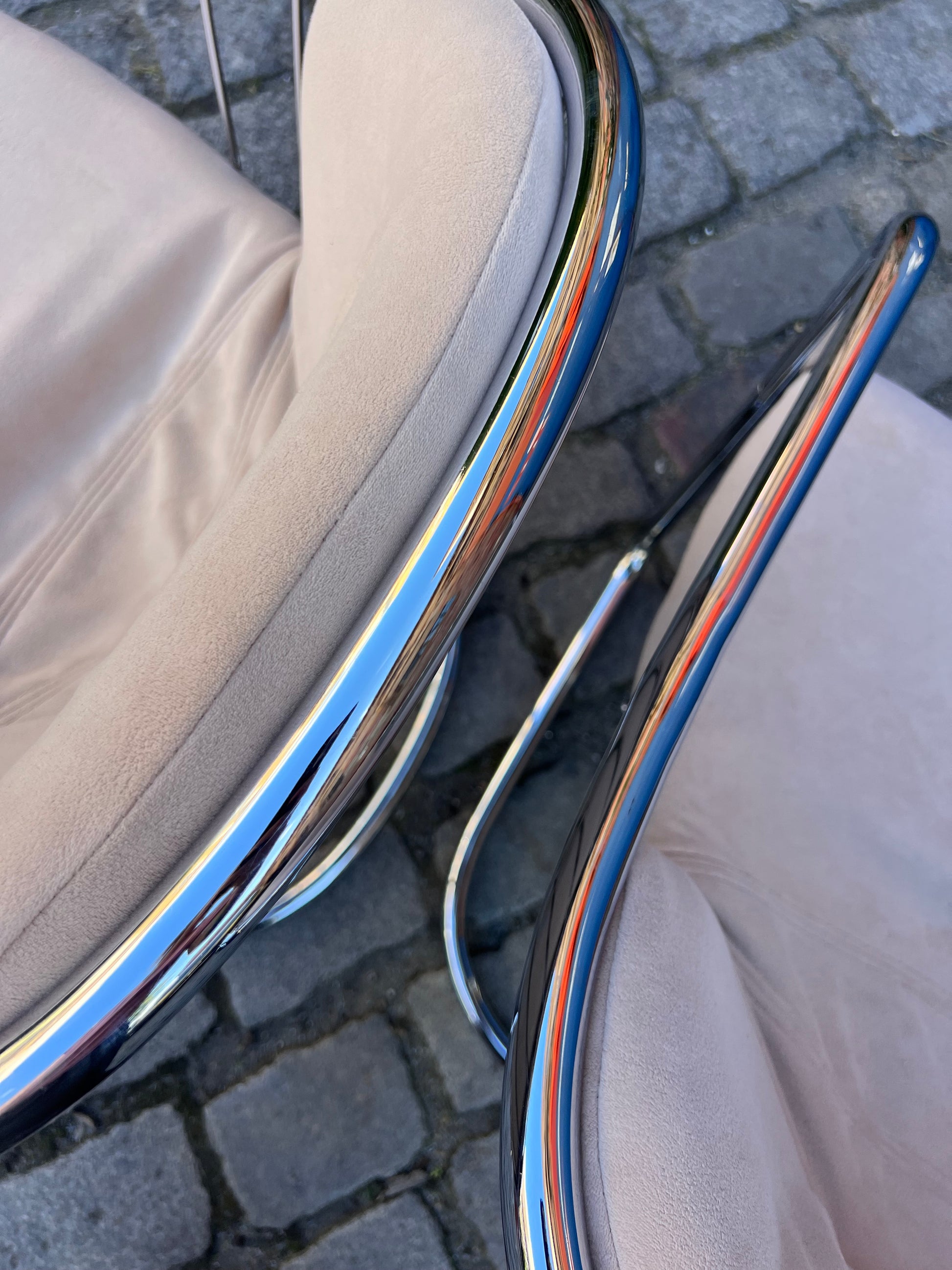 Set: 2x Freischwinger creme Chrom von Gastone Rinaldi - neu gepolstert