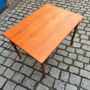 Esstisch Teak & Eiche ausziehbar aus Dänemark