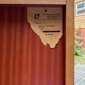 Aufsatzschrank mit Vitrine von VEB Möbelindustrie Halle